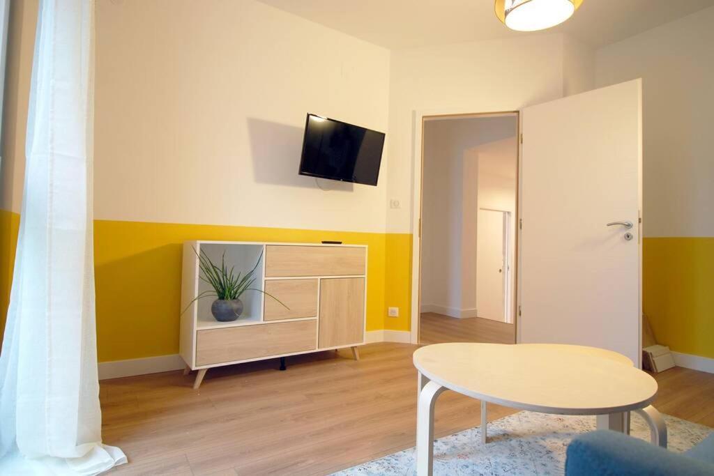 B&B Jaune, Appartement Independant, Parking, Wifi Pres De Strasbourg Ittenheim Exteriör bild
